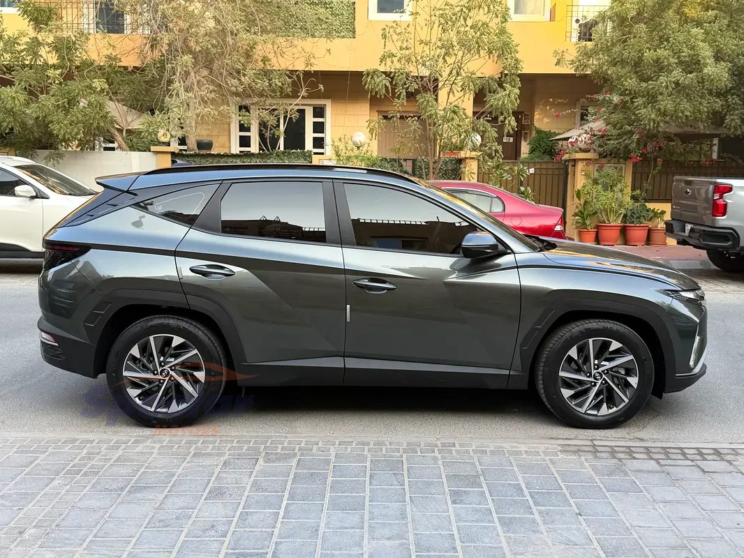 
								Hyundai Tucson Premium full									